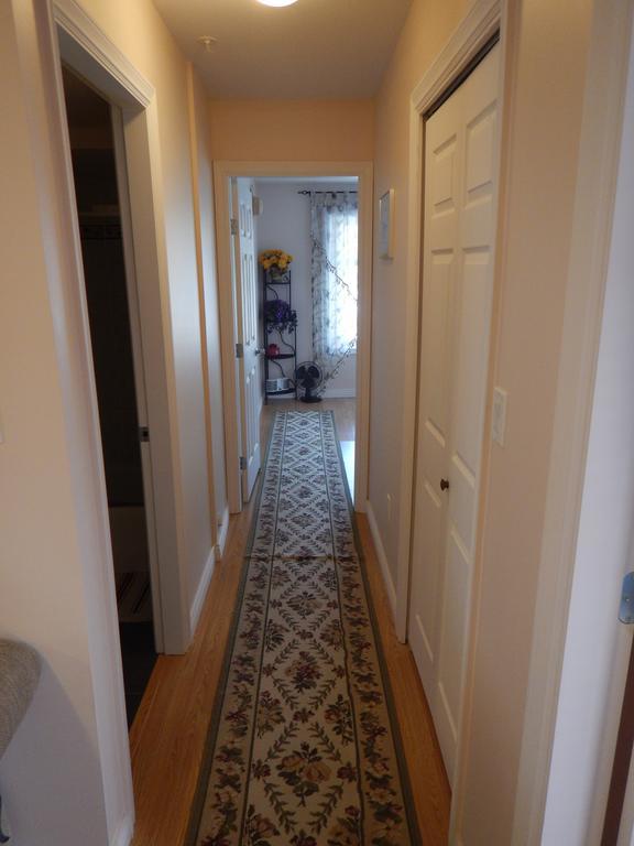 Clean And Quiet 2 Bdr 2 Bthr Private Entrance Entire Guests Suite Near Coquitlam Center Mall And Skytrain Pokój zdjęcie