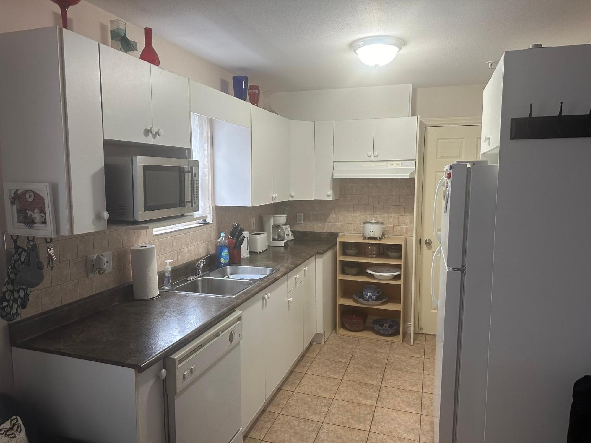 Clean And Quiet 2 Bdr 2 Bthr Private Entrance Entire Guests Suite Near Coquitlam Center Mall And Skytrain Zewnętrze zdjęcie
