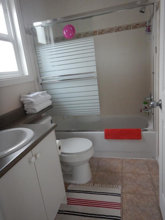 Clean And Quiet 2 Bdr 2 Bthr Private Entrance Entire Guests Suite Near Coquitlam Center Mall And Skytrain Zewnętrze zdjęcie