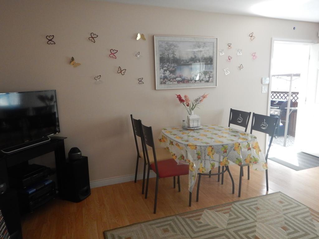 Clean And Quiet 2 Bdr 2 Bthr Private Entrance Entire Guests Suite Near Coquitlam Center Mall And Skytrain Zewnętrze zdjęcie